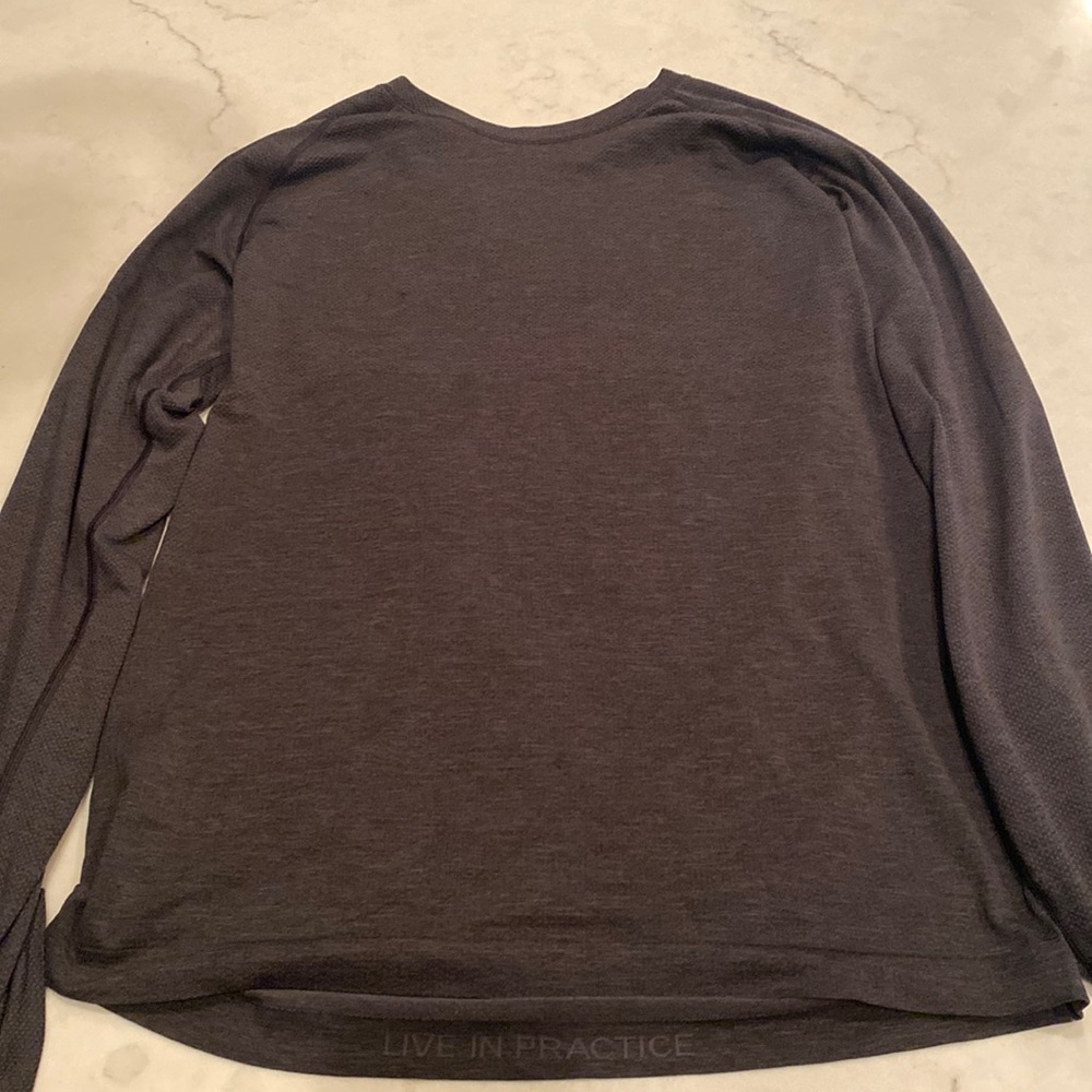 Barely worn black lululemon long sleeve